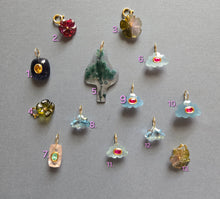 Load image into Gallery viewer, Pendant 1609
