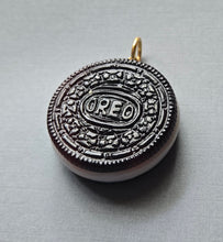 Load image into Gallery viewer, Oreo cookie