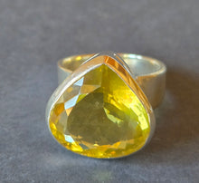 Load image into Gallery viewer, Ring 1084 size 10