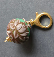 Load image into Gallery viewer, Pendant 1330