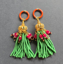 Load image into Gallery viewer, Earrings 1966