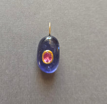 Load image into Gallery viewer, Pendant 1592