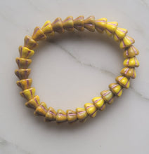 Load image into Gallery viewer, Bead 1033