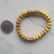 Load image into Gallery viewer, Bead 1033