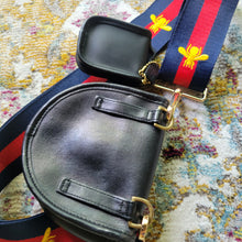 Load image into Gallery viewer, Vintage Purse 1004