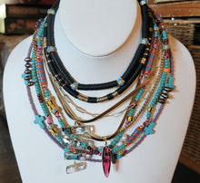 Load image into Gallery viewer, Necklace 2401