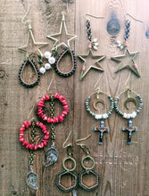 Load image into Gallery viewer, Earrings 1012