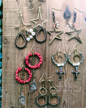 Load image into Gallery viewer, Earrings 1016