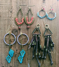 Load image into Gallery viewer, Earrings 1020