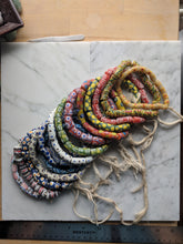 Load image into Gallery viewer, Tradebeads 1033