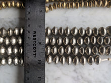 Load image into Gallery viewer, Tradebeads 1041