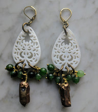 Load image into Gallery viewer, Earrings 1079