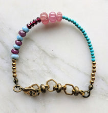Load image into Gallery viewer, Bracelet 1546