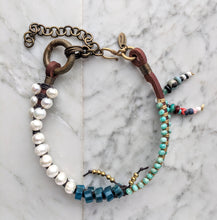 Load image into Gallery viewer, Bracelets 1868