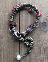 Load image into Gallery viewer, Leather Bracelet 1060