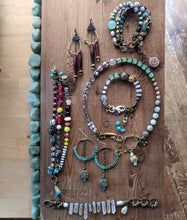 Load image into Gallery viewer, Earrings 1008