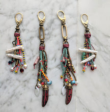 Load image into Gallery viewer, Earrings 1200
