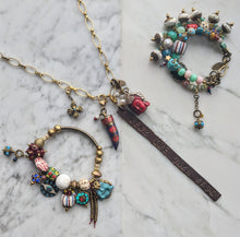 Load image into Gallery viewer, Bracelet 2022
