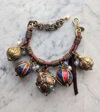 Load image into Gallery viewer, Bracelet 2025