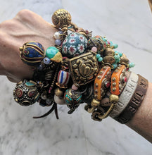 Load image into Gallery viewer, Bracelet 2026