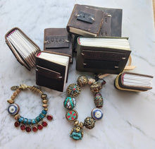 Load image into Gallery viewer, Bracelet 2030