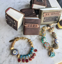 Load image into Gallery viewer, Bracelet 2030