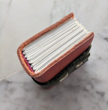 Load image into Gallery viewer, Book 1023