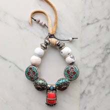 Load image into Gallery viewer, Bracelet 2038