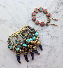 Load image into Gallery viewer, Bracelet 2077