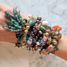 Load image into Gallery viewer, Bracelet 2201