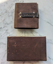 Load image into Gallery viewer, Book 1057