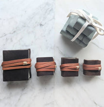 Load image into Gallery viewer, Book 1058