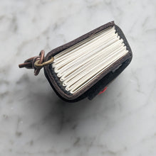 Load image into Gallery viewer, Book 1064